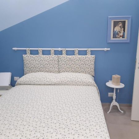 Casa Vacanze Rosa Aci Trezza Extérieur photo