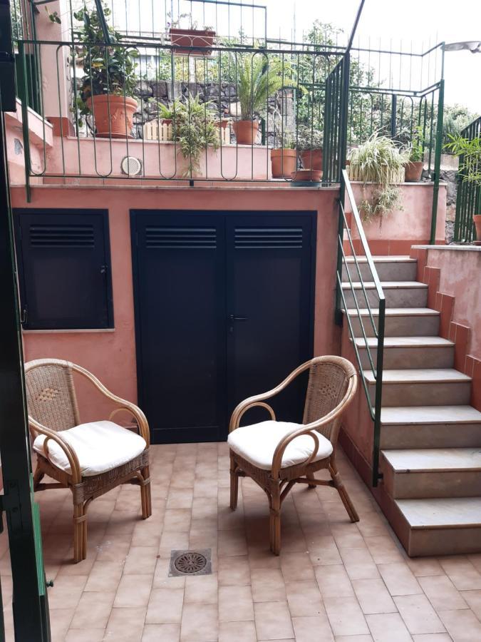 Casa Vacanze Rosa Aci Trezza Extérieur photo