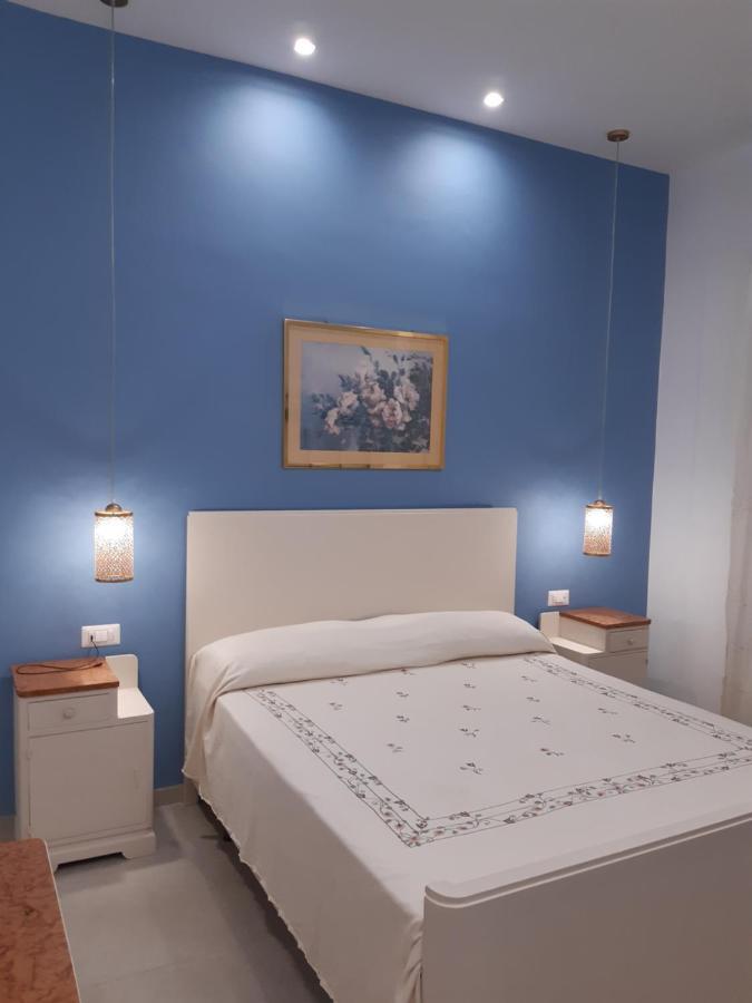 Casa Vacanze Rosa Aci Trezza Extérieur photo