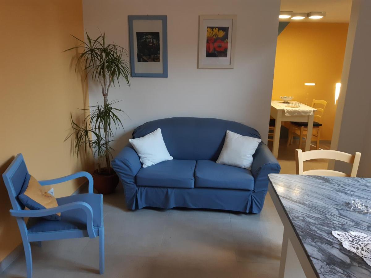 Casa Vacanze Rosa Aci Trezza Extérieur photo