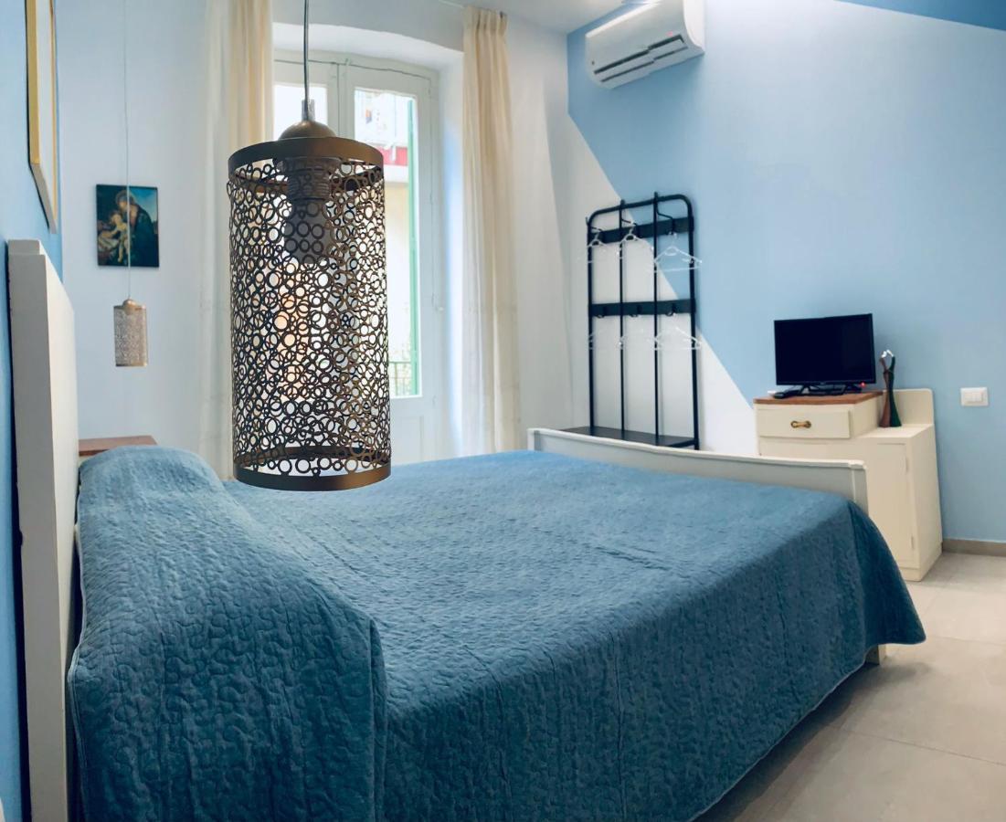 Casa Vacanze Rosa Aci Trezza Extérieur photo